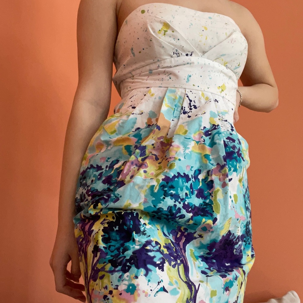 Alyn Paige White Strapless Dress
